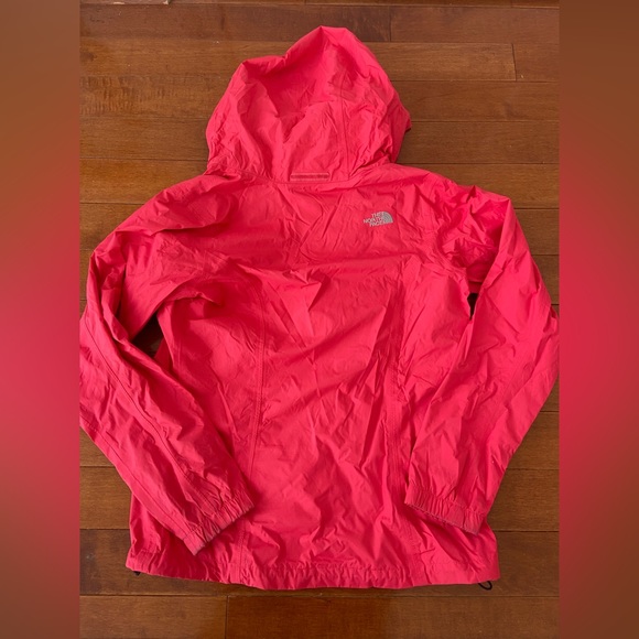 The North Face Pink Rain Jacket Small, Hooded, Waterproof, Wind Protection - Picture 3 of 9
